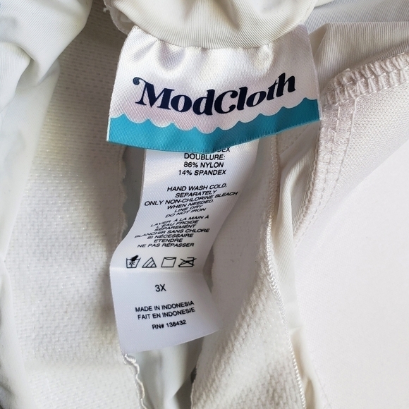 Modcloth The Reese One-Piece Swimsuit Halter Ruffle Polka Dot Navy Blue Size 3X - Picture 11 of 14